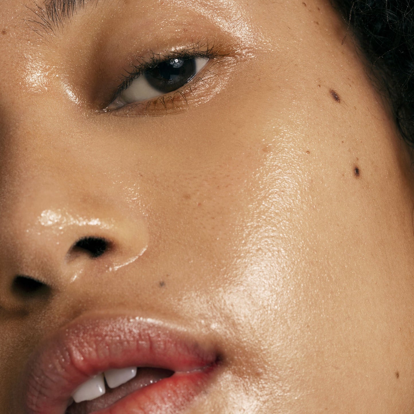 pure-skin-toner-x2 0122_Elf-Pure_Cindy_002_IGF.jpg