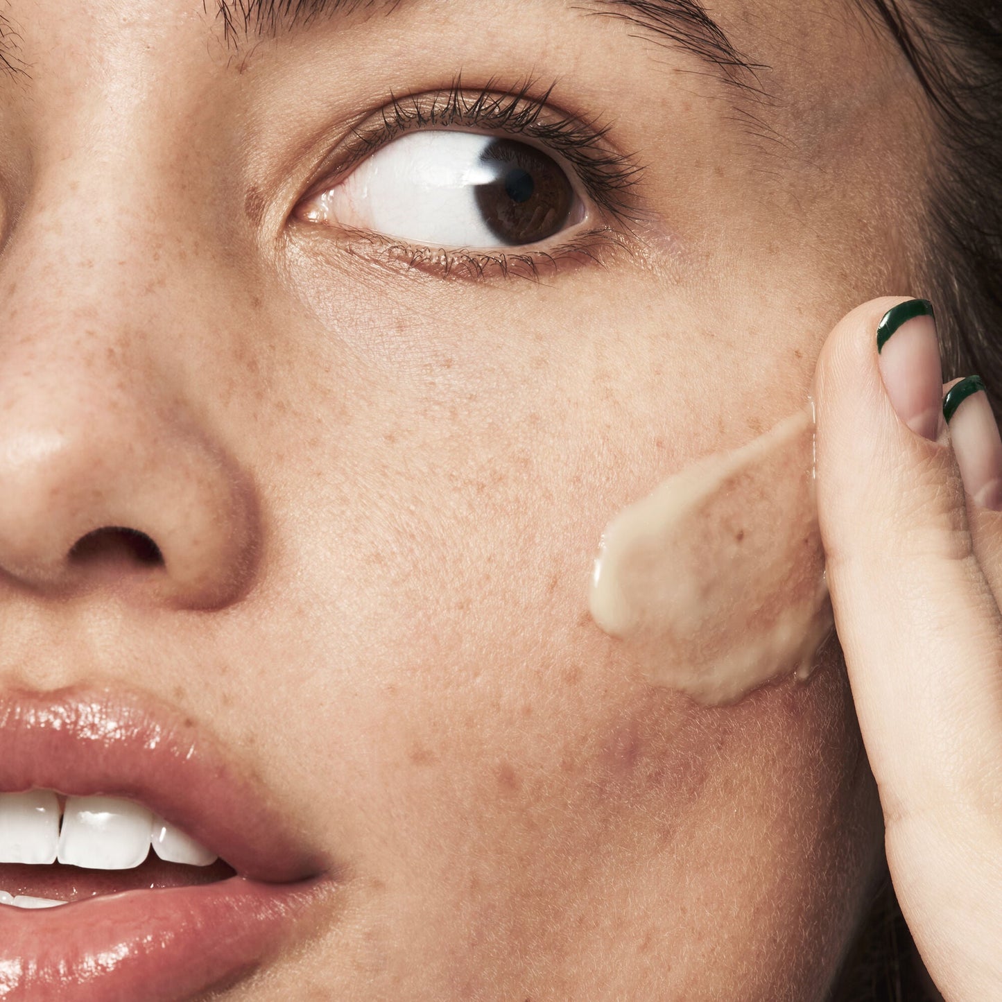 blemish-breakthrough-acne-calming-water-cream-f4 021522_Isabella_Acne_After_0462_FINAL_IGF_9e5f70b6-f47c-4bf3-9a7f-a9f223867f61.jpg