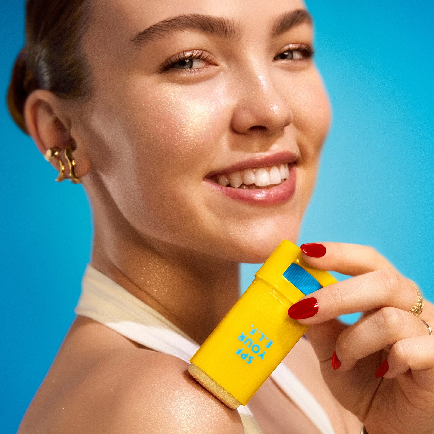 suntouchable-invisi-stick-spf-50-glitz-m1 030526_SKIN_Haley_Invisistick-Glitz_0987_w3QC_IGF.jpg