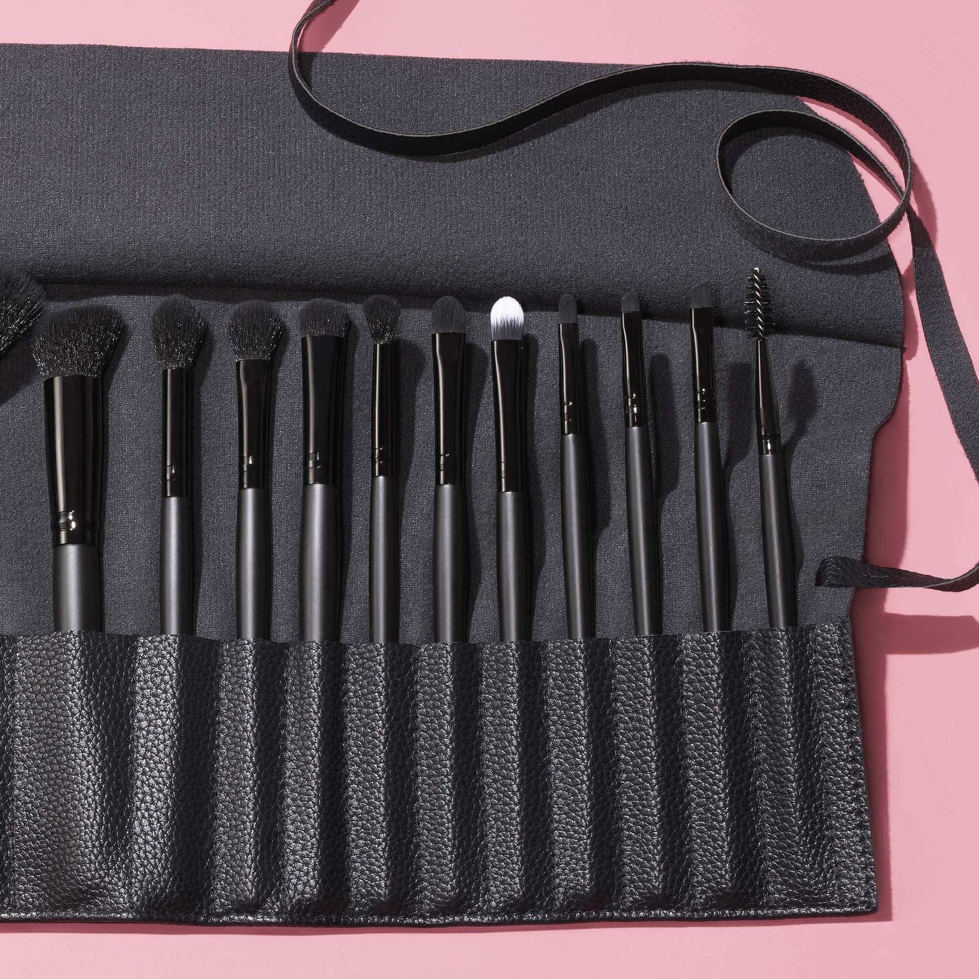 17-piece-ultimate-makeup-brush-set-and-travel-roll-d3 042423_UltBrushSet_V2_Main-2_IGF_carousel2.jpg