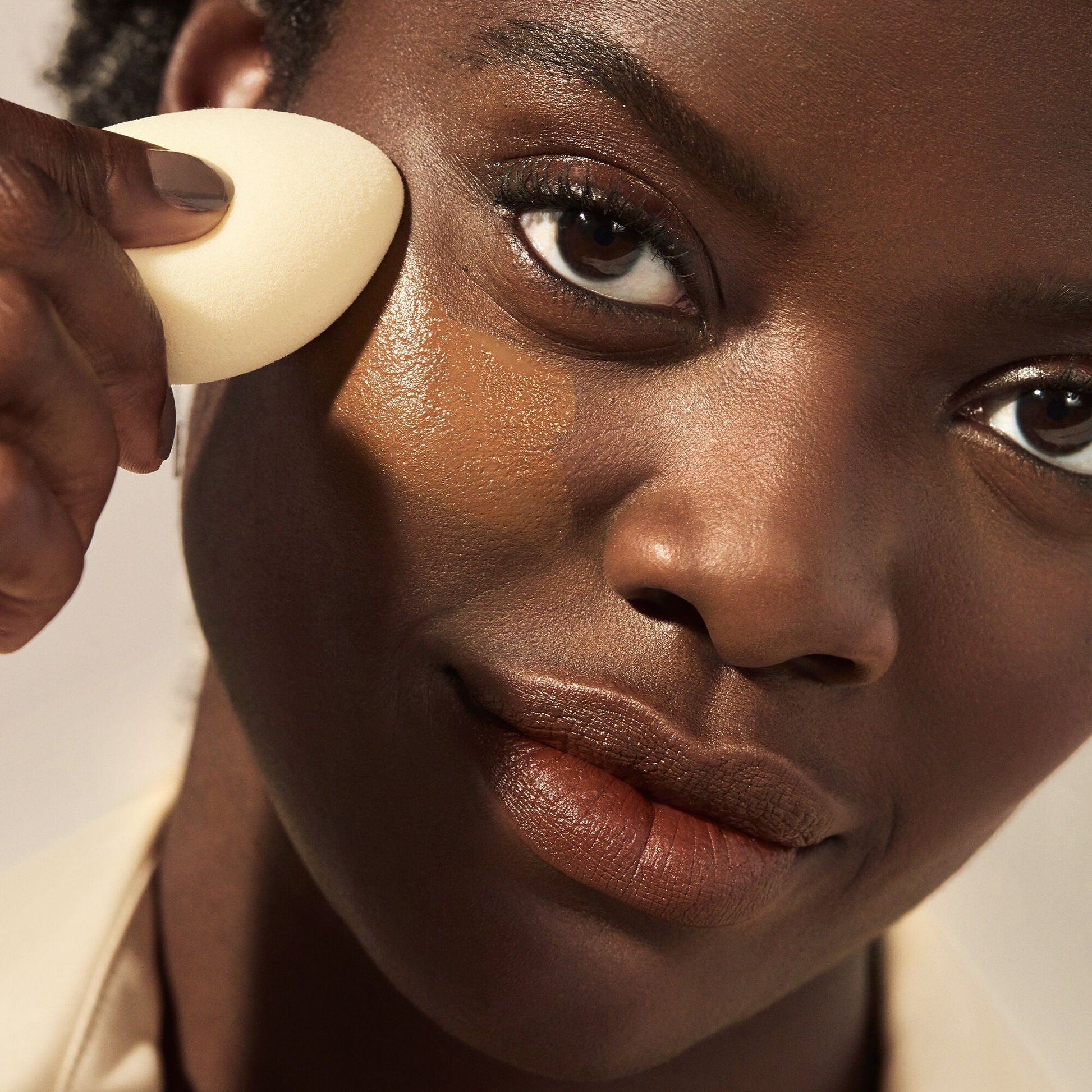 camo-concealer-sponge-o6 07292020_Wemi_HydratingCamo_1765_V4_IGF.jpg