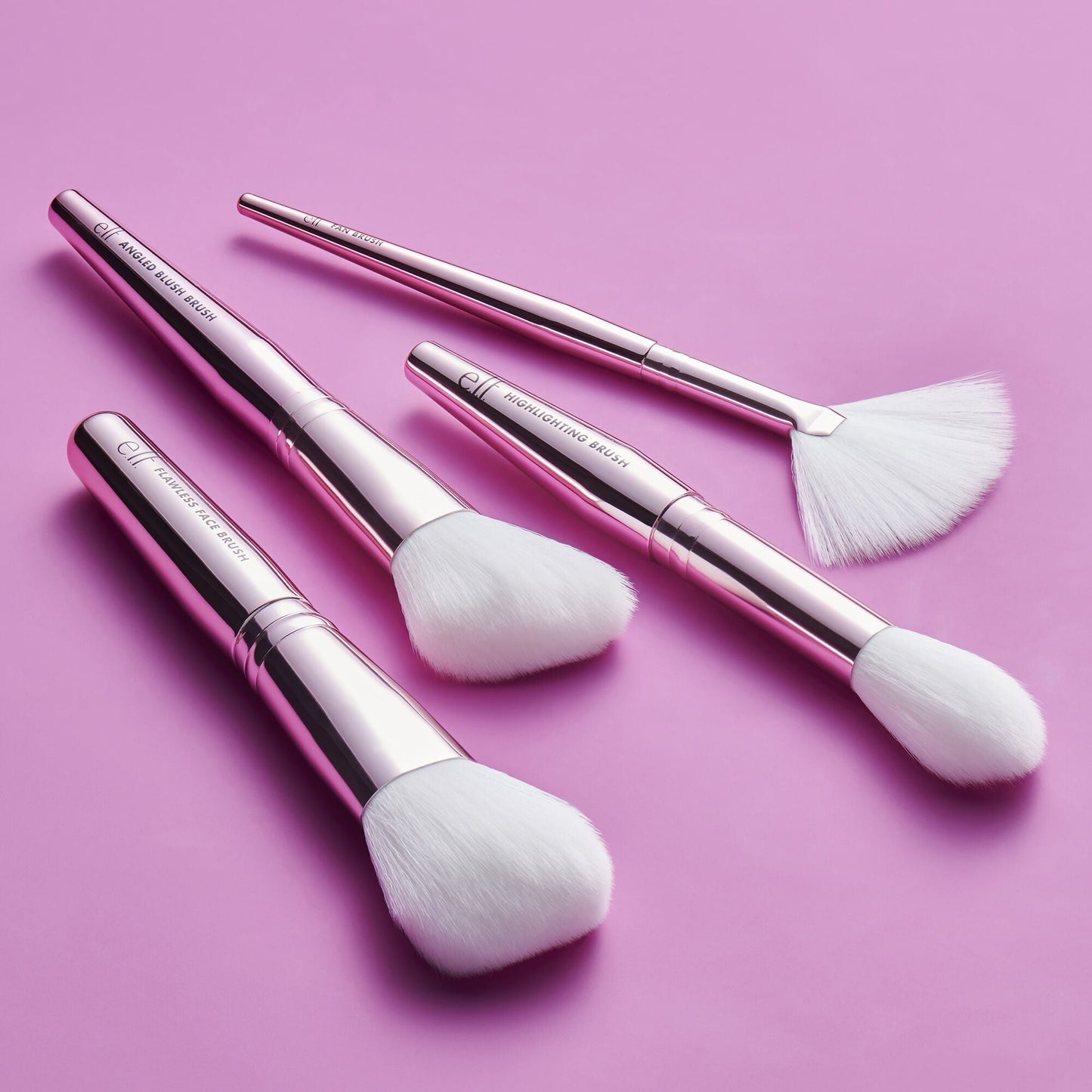 blush-bronzer-and-highlighter-brush-set-r2 12142020_BlushGlow-BrushKit_0027_FocusBracket-MAIN_V2_IGF.jpg