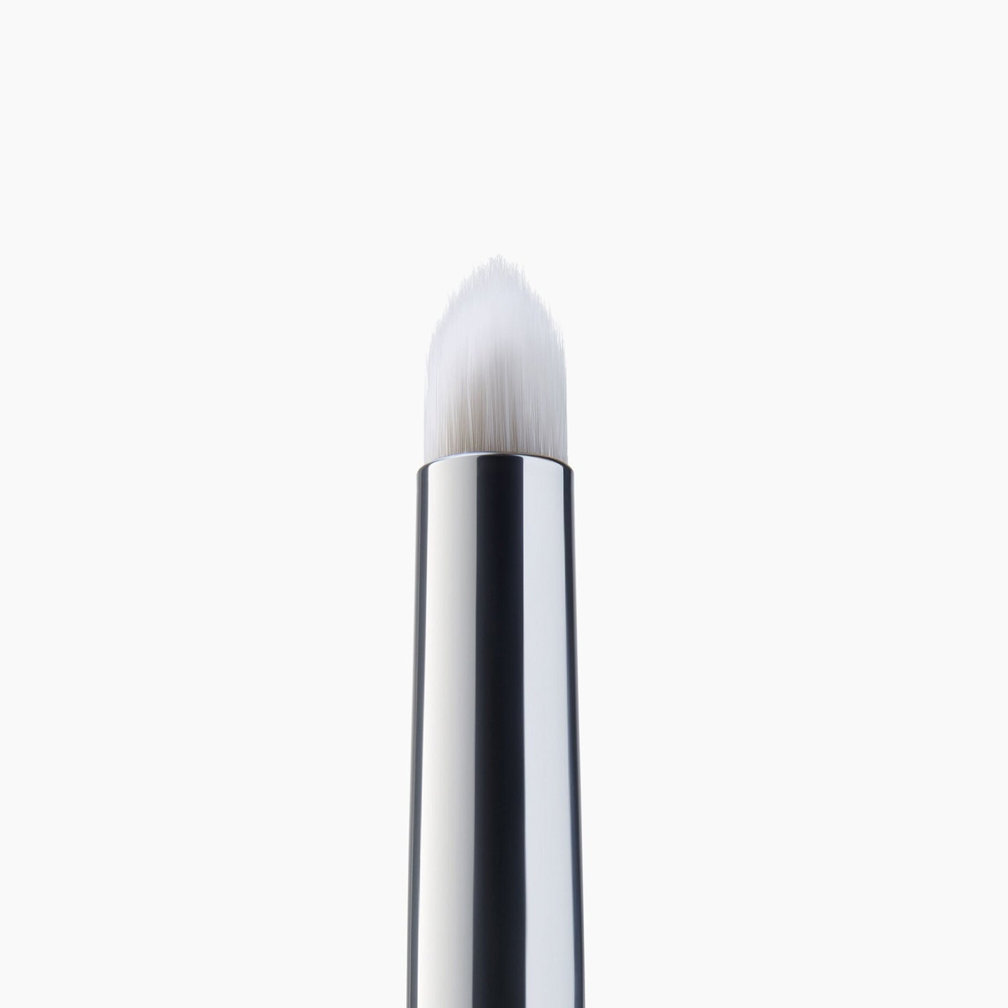 precision-smudge-brush-n9 85311_PrecisionSmudgeBrush_Macro_V2.jpg