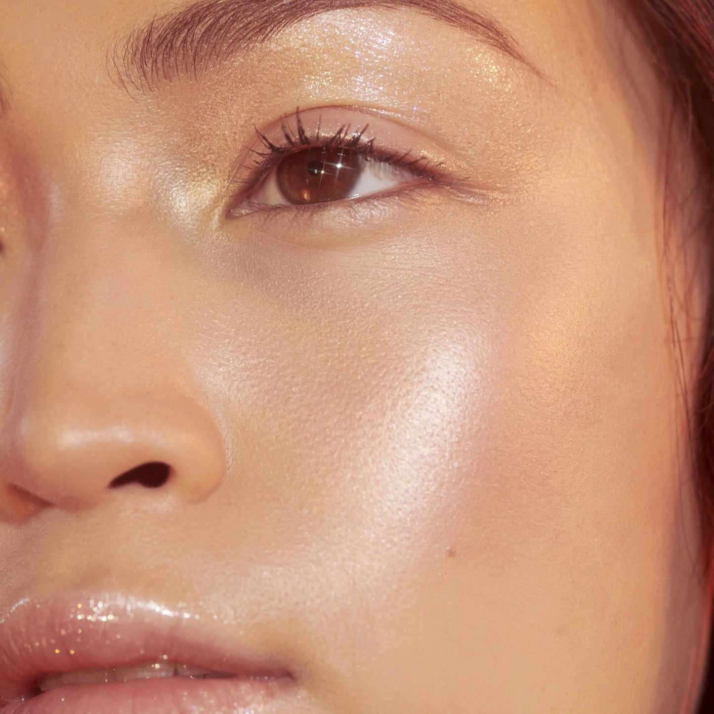 highlighter-brush-f5 crystal_OM_Jacqueline_782_square.jpg
