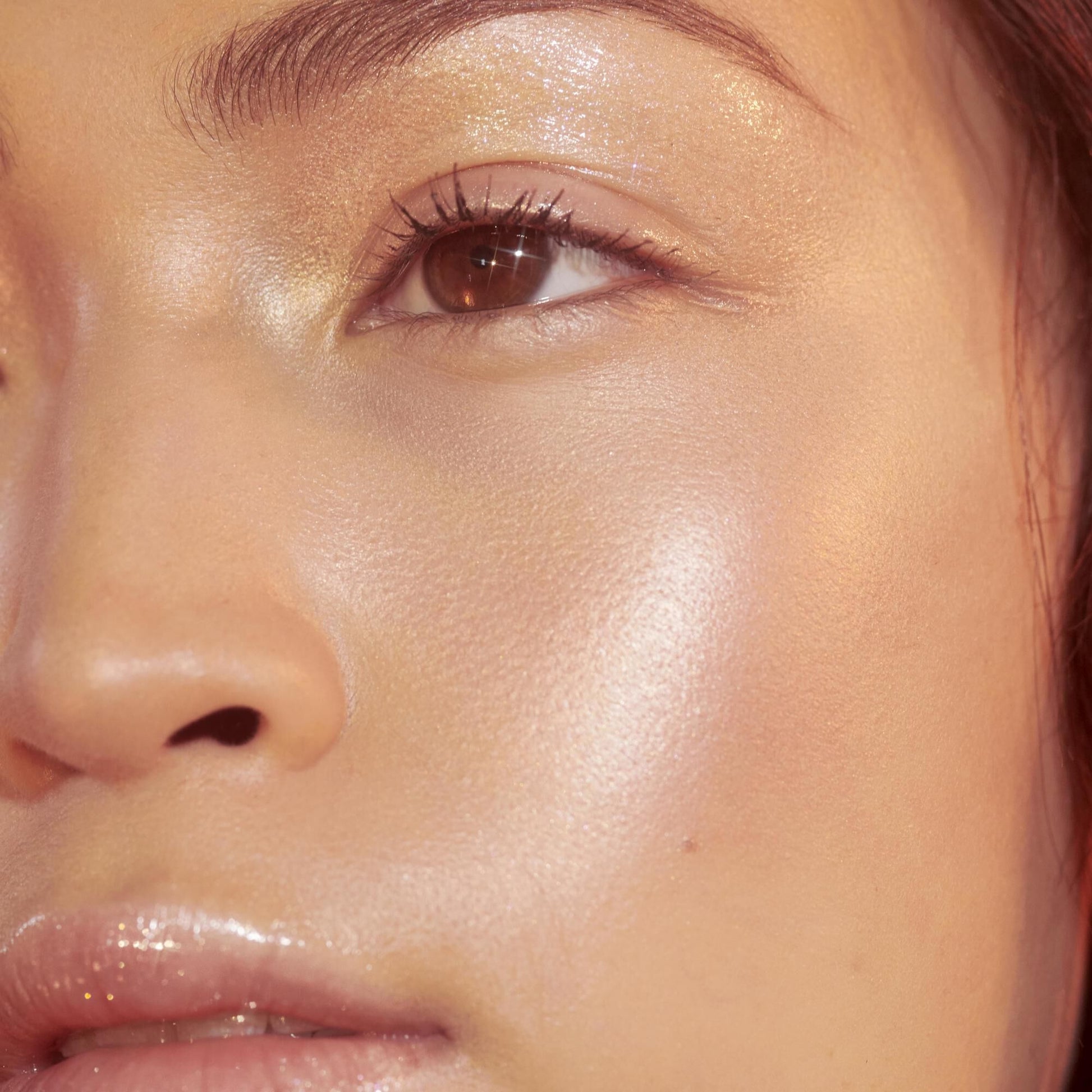 highlighter-brush-f5 crystal_OM_Jacqueline_782_square.jpg